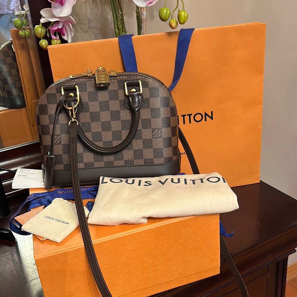 Louis Vuitton alma bb